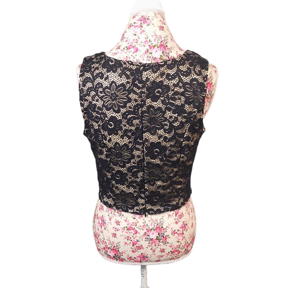 I.N. San Francisco lace crop top - Picture 2 of 6